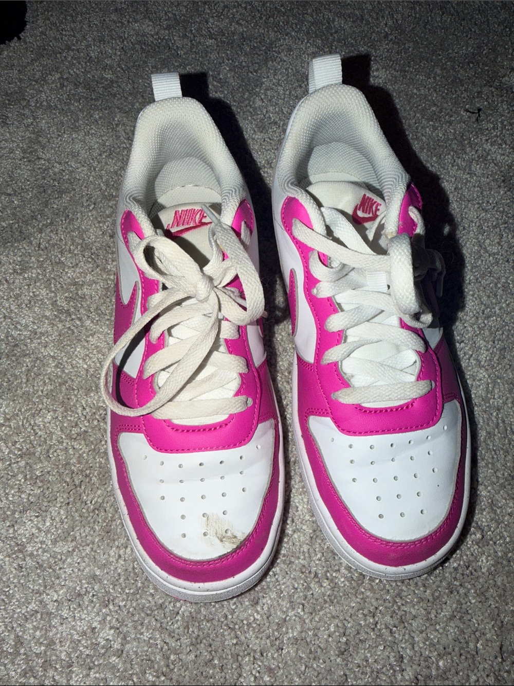 Nike Kids White and Pink Low-Top Sneakers